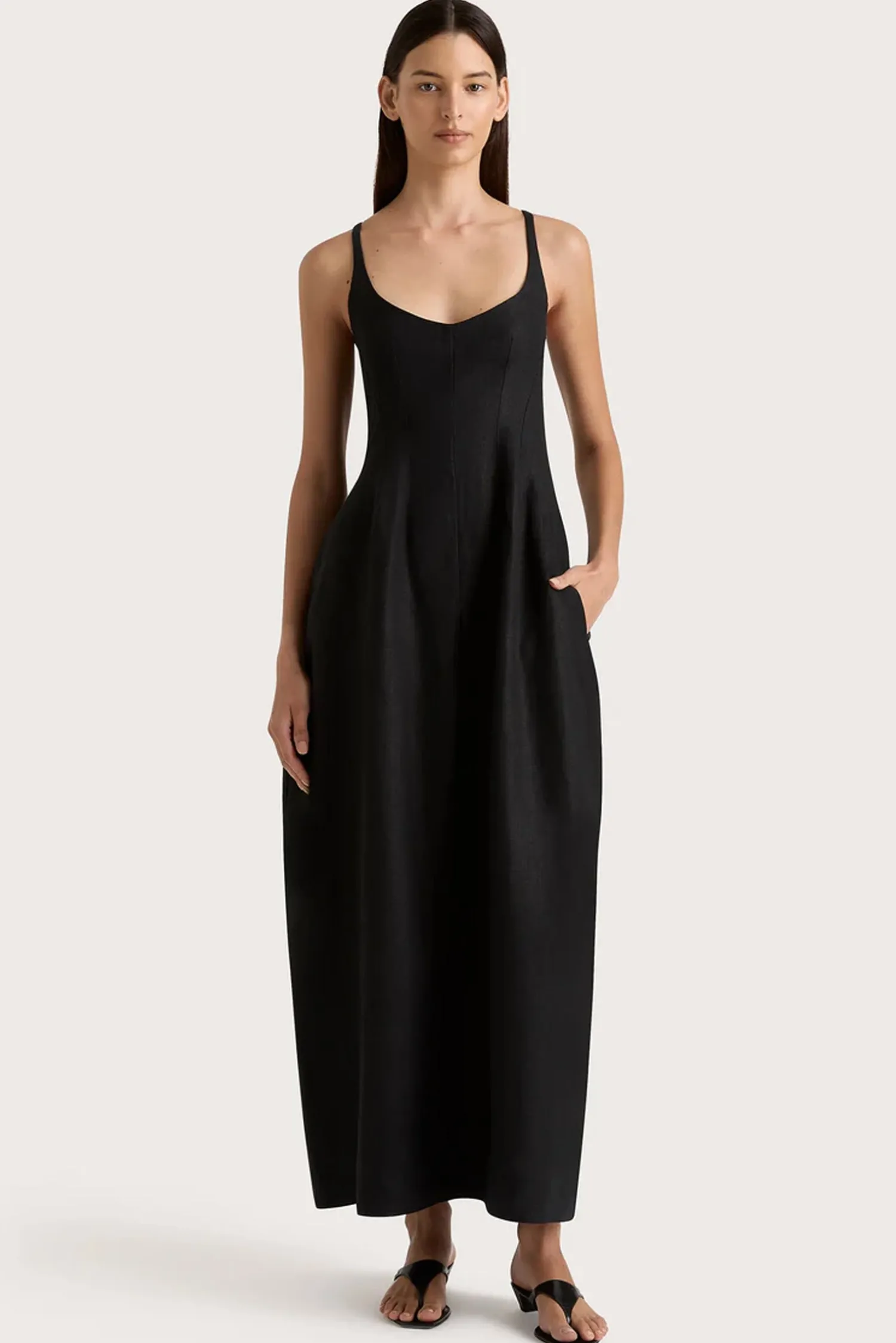 Store FAITHFULL THE BRAND SANNE MIDI DRESS Black